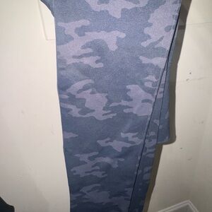 SPANX Gray Camouflage Leggings